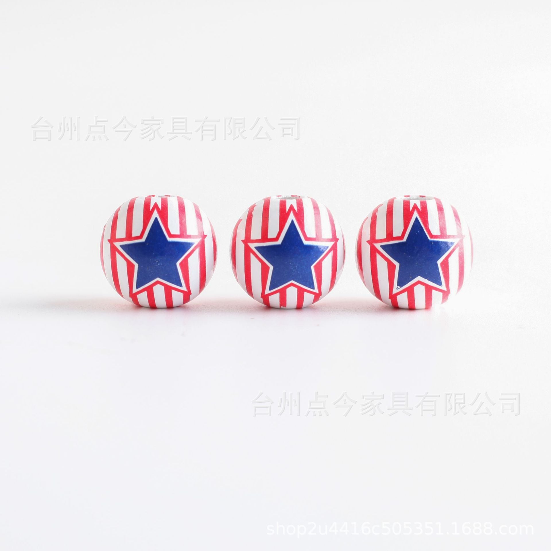 Wholesale of 10PCS/PACK Independence Day Wreath Printed Wooden Beads