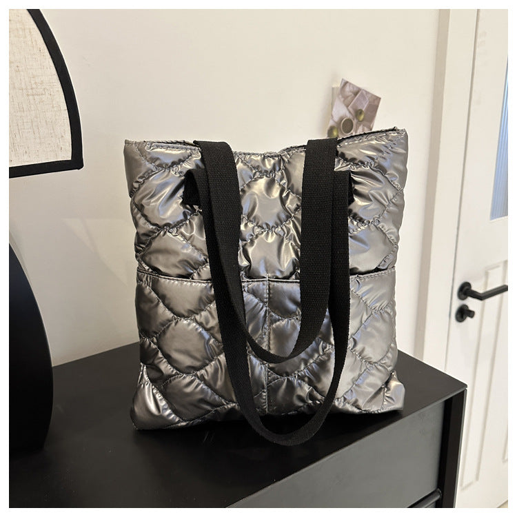 Wholesale Autumn and Winter High-capacity Cotton Clothes, Hand-held Single Shoulder Bucket Bags