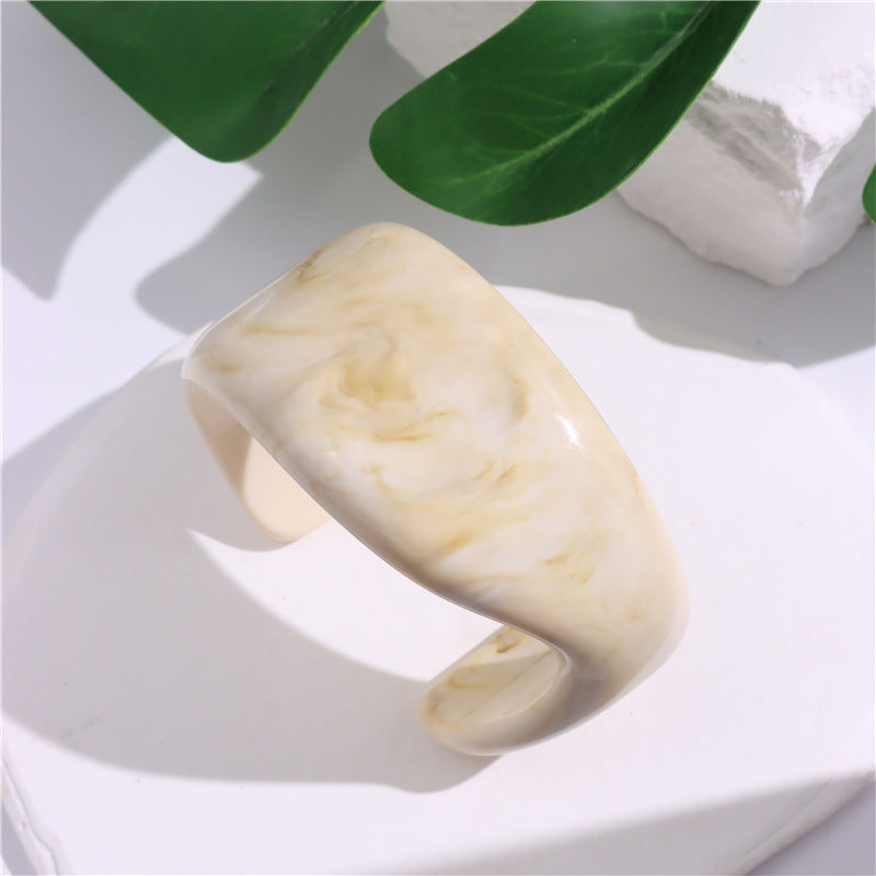 Wholesale Color Acrylic Simple Geometric Transparent Resin Bracelet