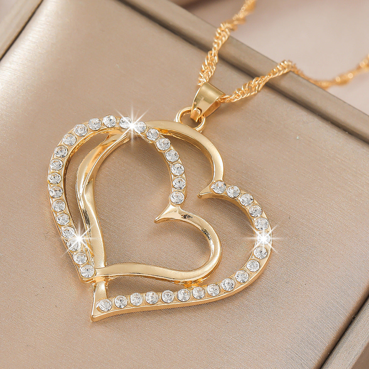 WholesaleLove Vintage Fashion Alloy Diamond Openwork Heart Pendant Necklace Earrings