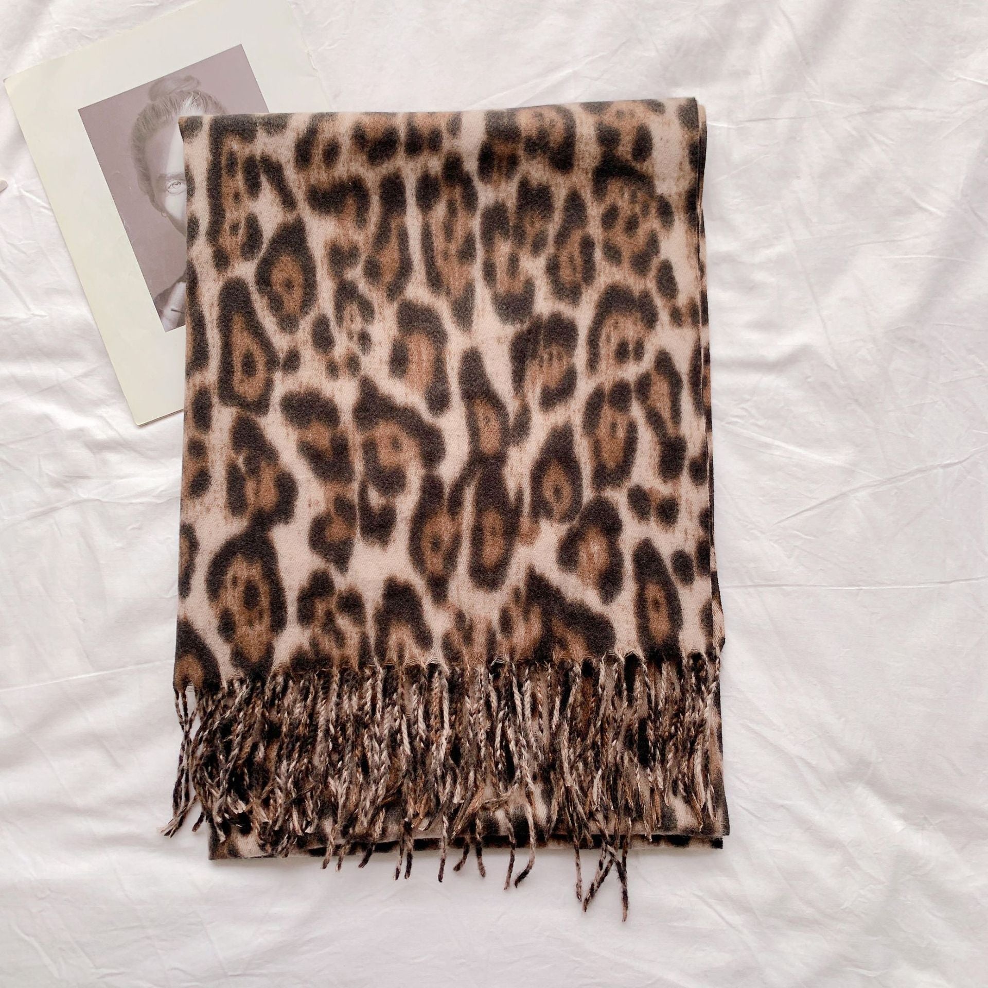 Wholesale Thickened Imitation Cashmere Leopard Print Scarf