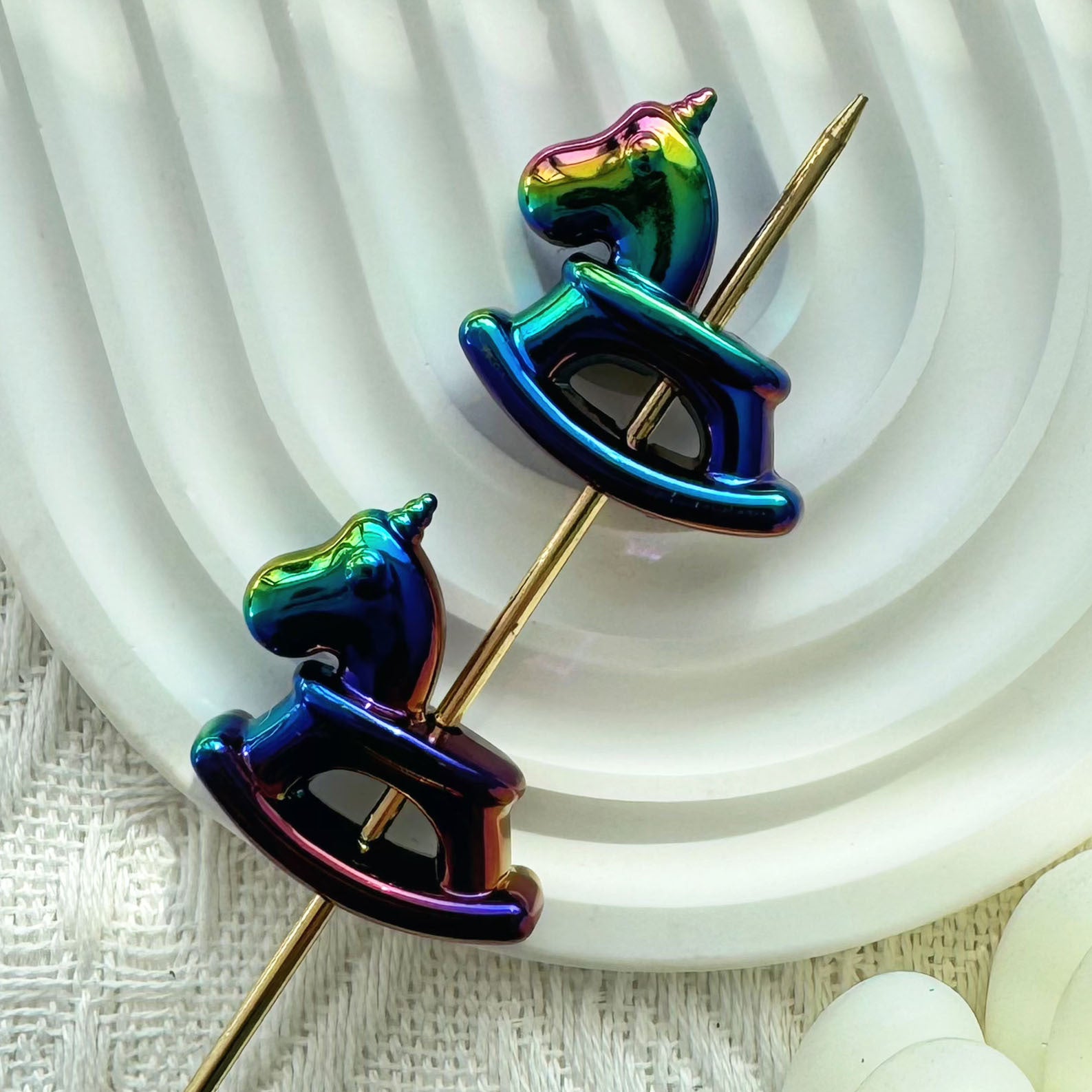 Wholesale 10pcs  Colorful cute cartoon pony Acrylic Beads