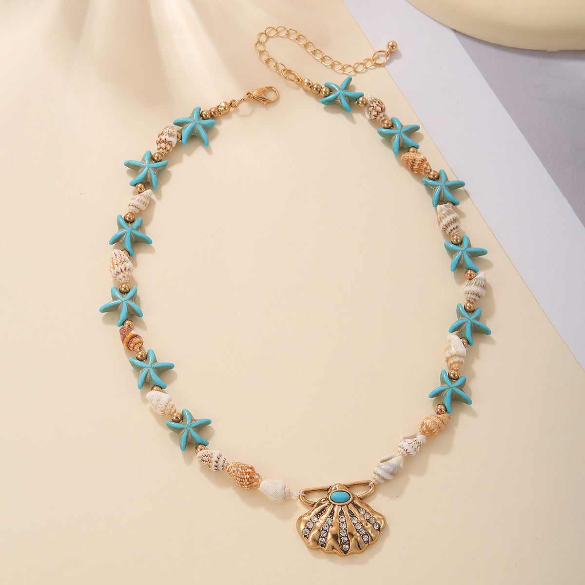 Wholesale Bohemian Seaside Holiday Style Beach Shell Pendant Beaded Necklace