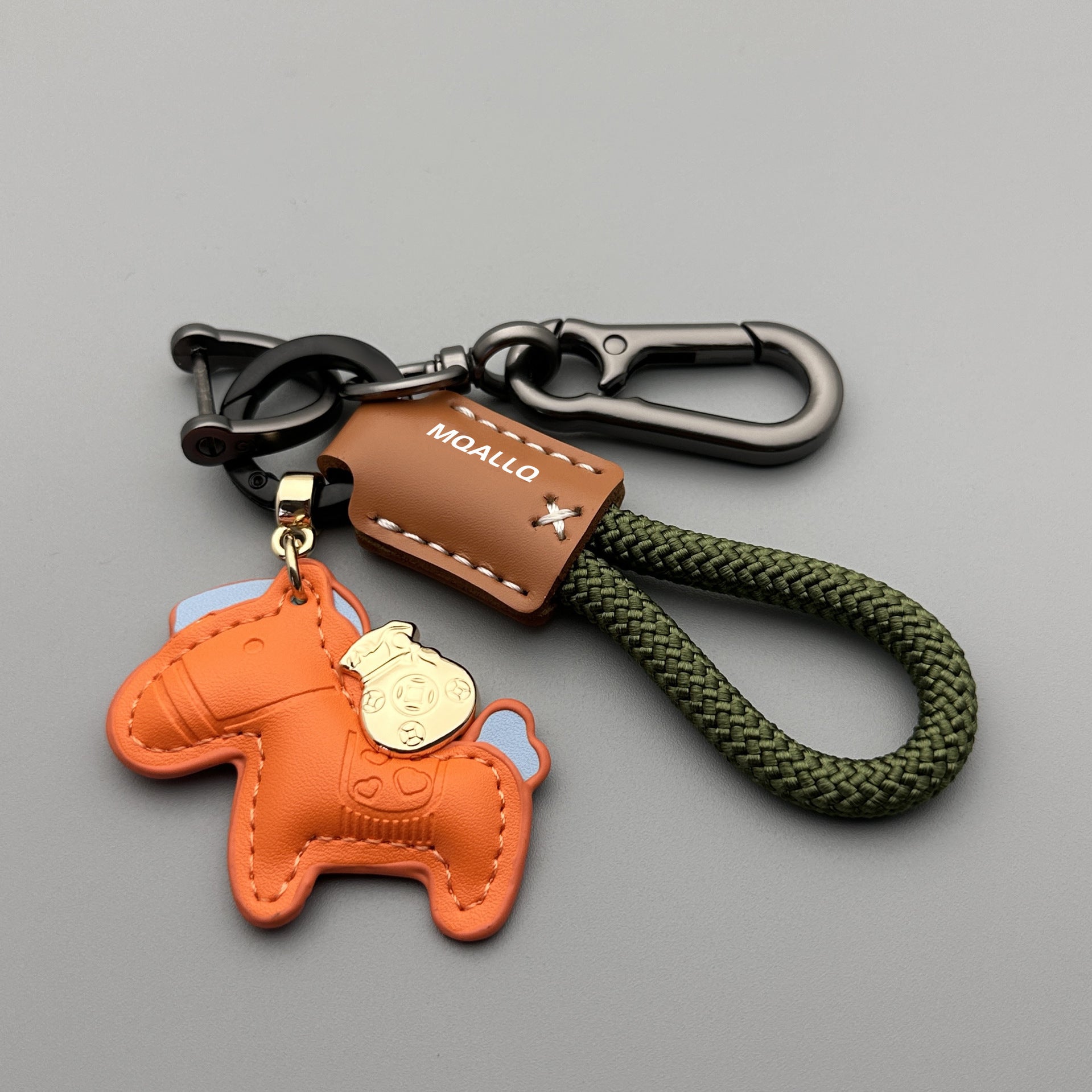 Wholesale Immediately get rich handmade cow leather car keychain pendant