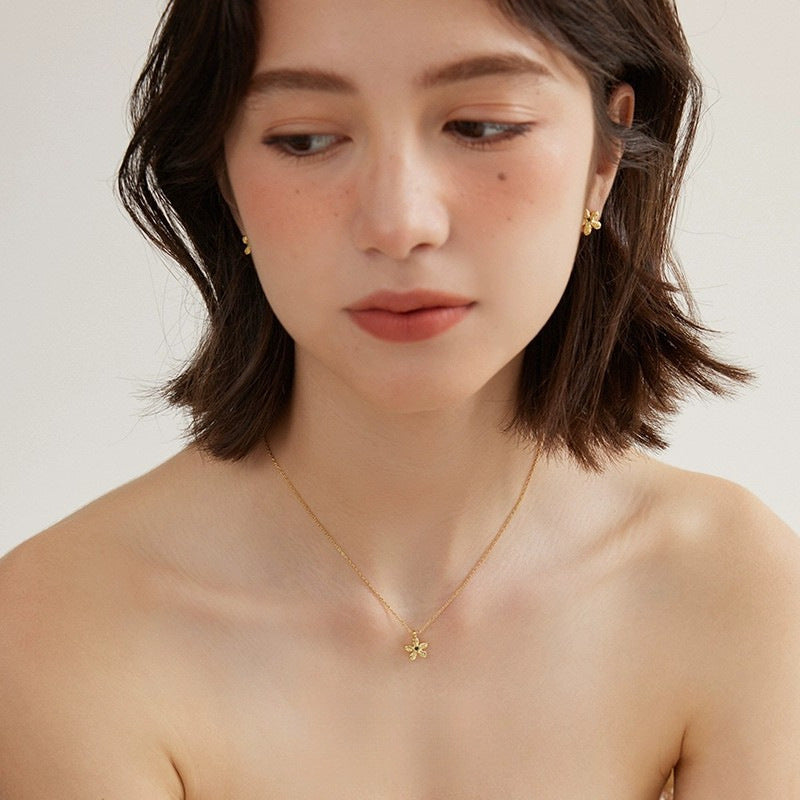 Wholesale Begonia Mark Exquisite Texture Mini Flower Daily Versatile Necklace