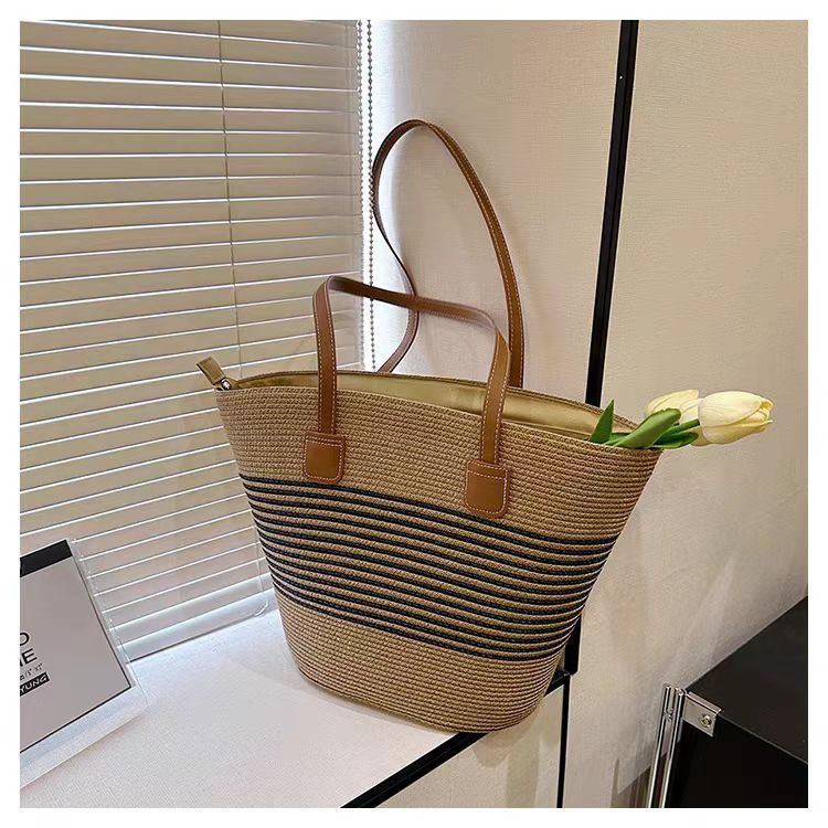 Wholesale Large Capacity Woven Shoulder Bag Rattan Straw Bag Tote Bag