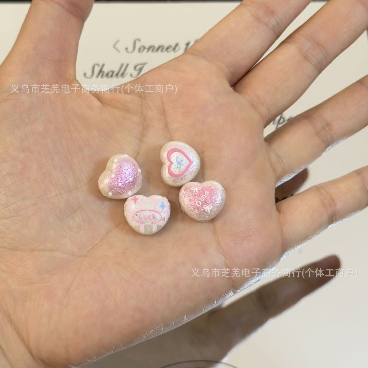 Wholesale 10pcs pink printed heart-shaped relief string acrylic beads