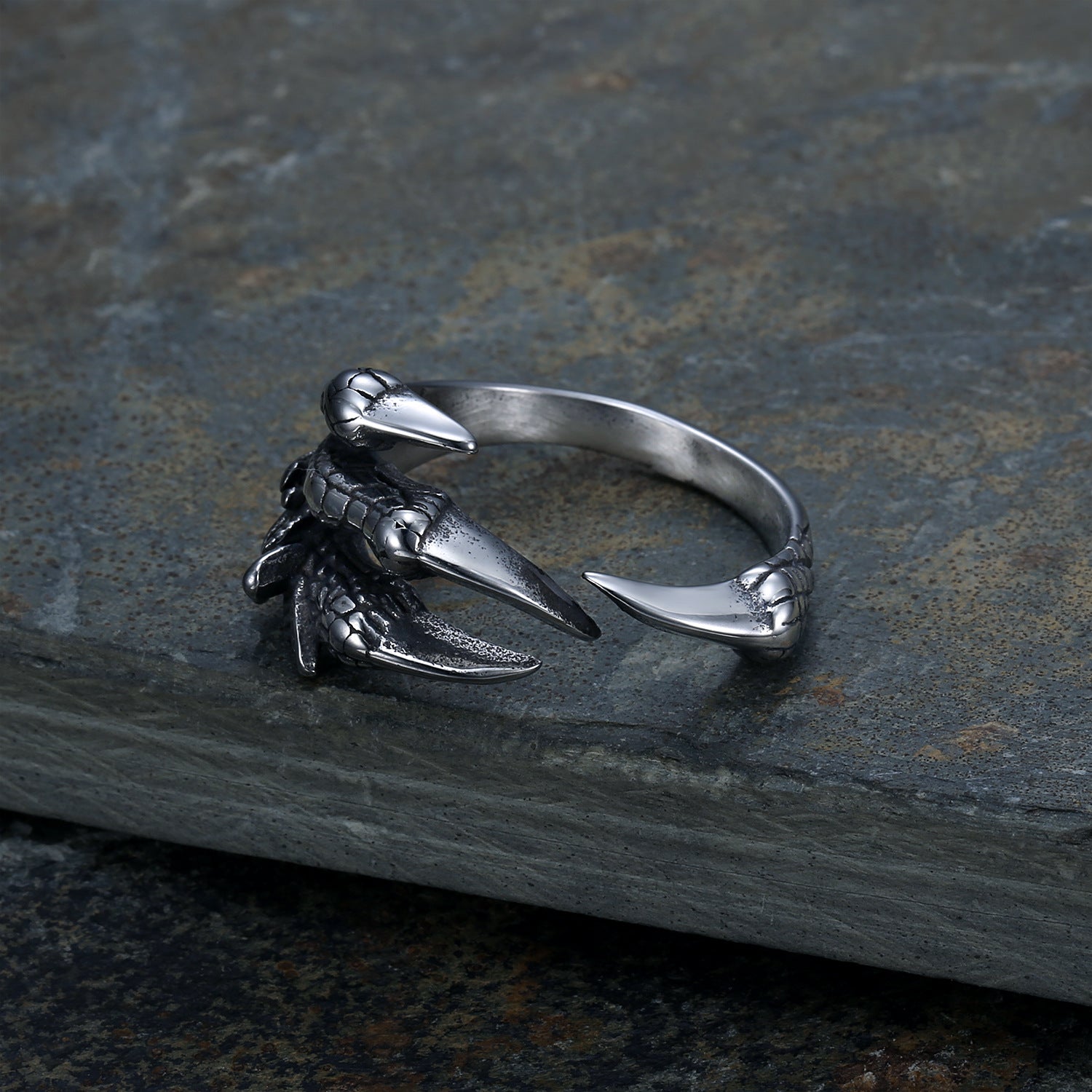 Wholesale Fashion Spring Live Stainless Steel Dragon Claw Ring Unisex Polished Jewelry