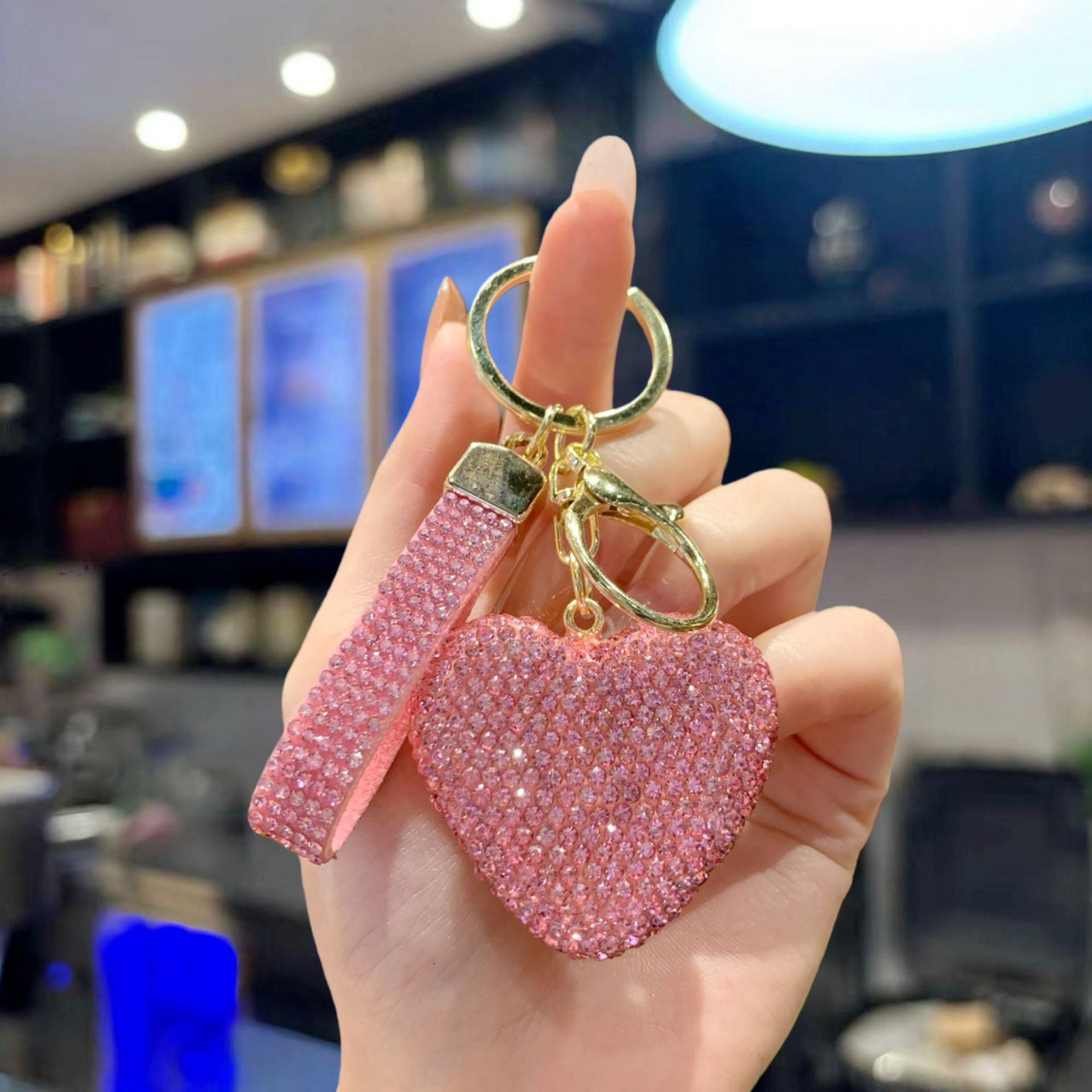 Wholesale Heart-shaped Keychain Full of Love and Diamonds