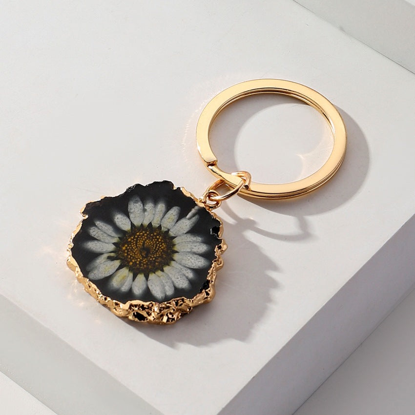 Wholesale Irregular Edge Frosted and Glued Daisy Couple Keychains