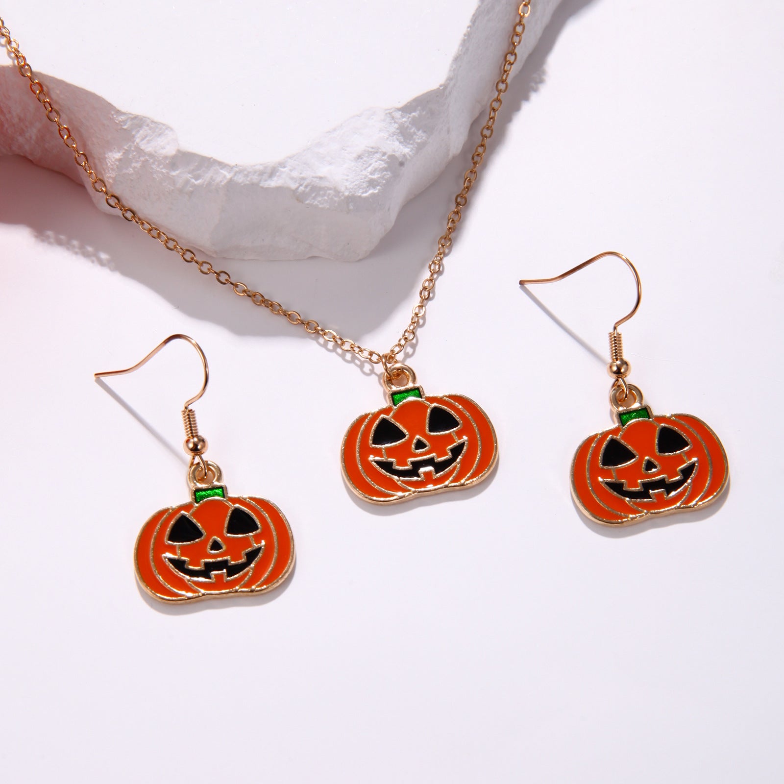 Wholesale Emerald Green   Bat Skull Design Zinc Alloy Earrings Necklace Jewelry Set Fashion Accessory Gift