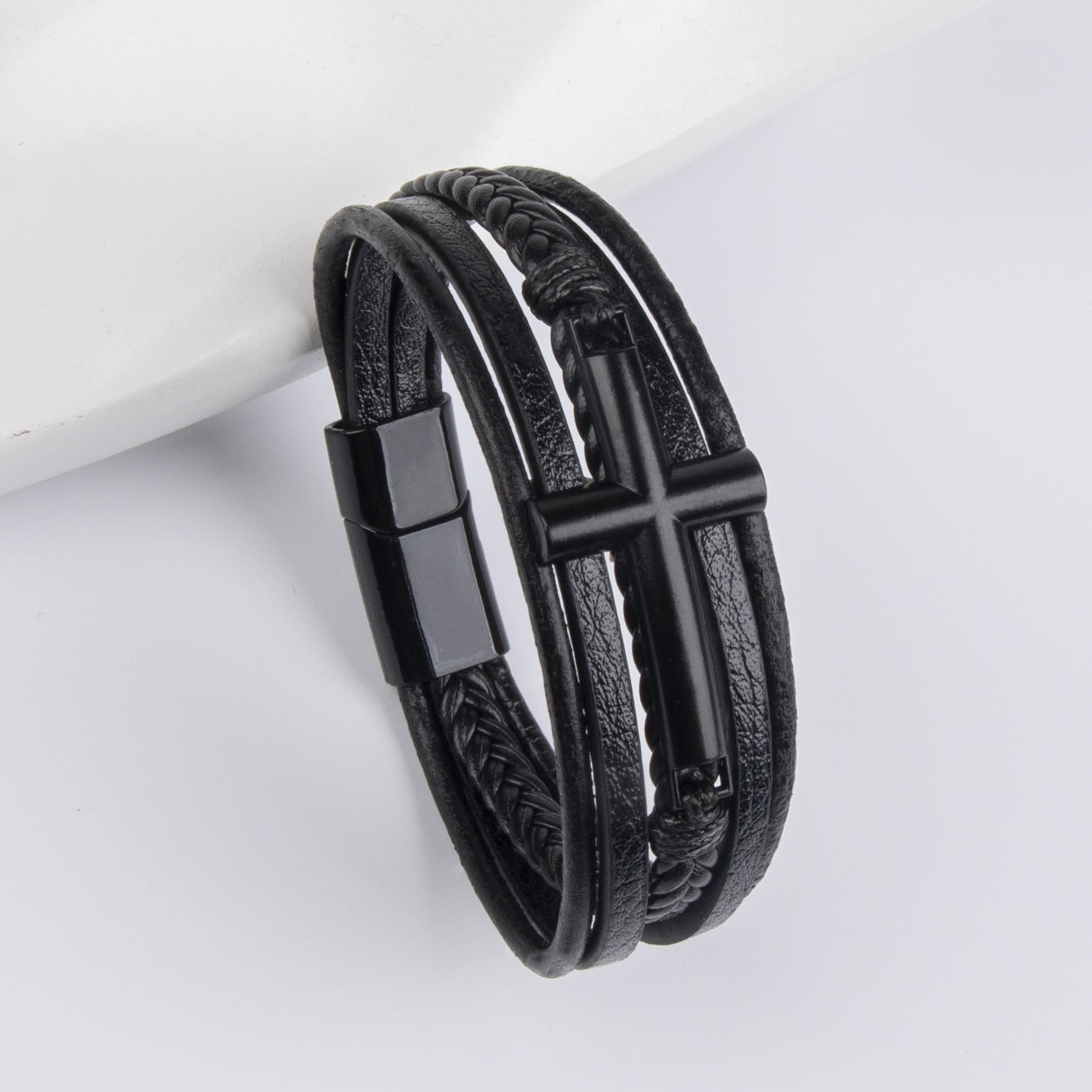 Wholesale Vintage alloy cross accessory magnet buckle leather bracelet