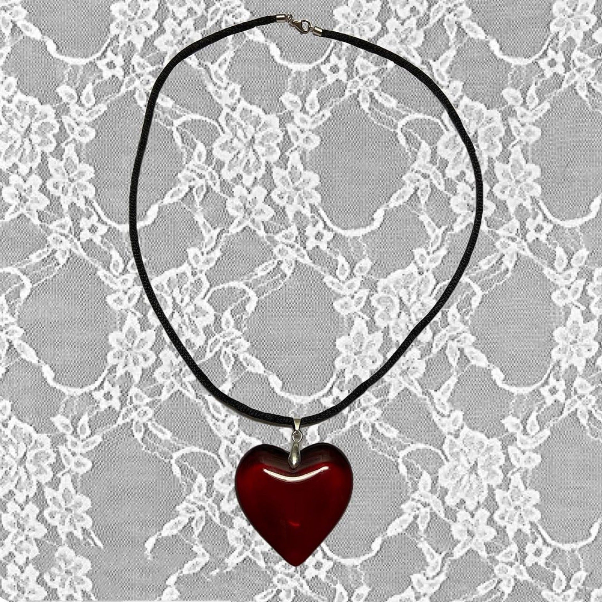 Wholesale Glass Colorful Heart Pendant Necklaces