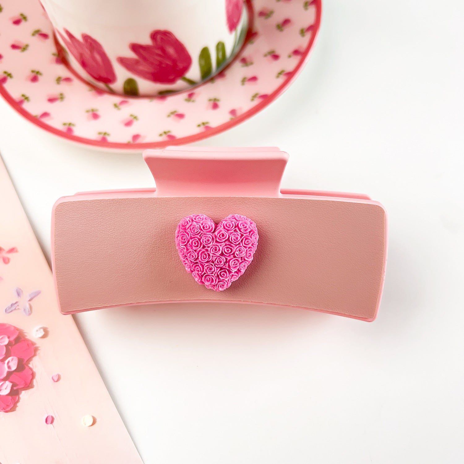 Wholesale Large Patch Heart Letter Clip