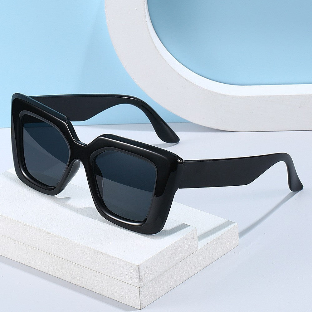 Wholesale Large Frame Simple Fashion Square Sunglasses Female  Street Photography Sunglasses Trendy Sunglasses