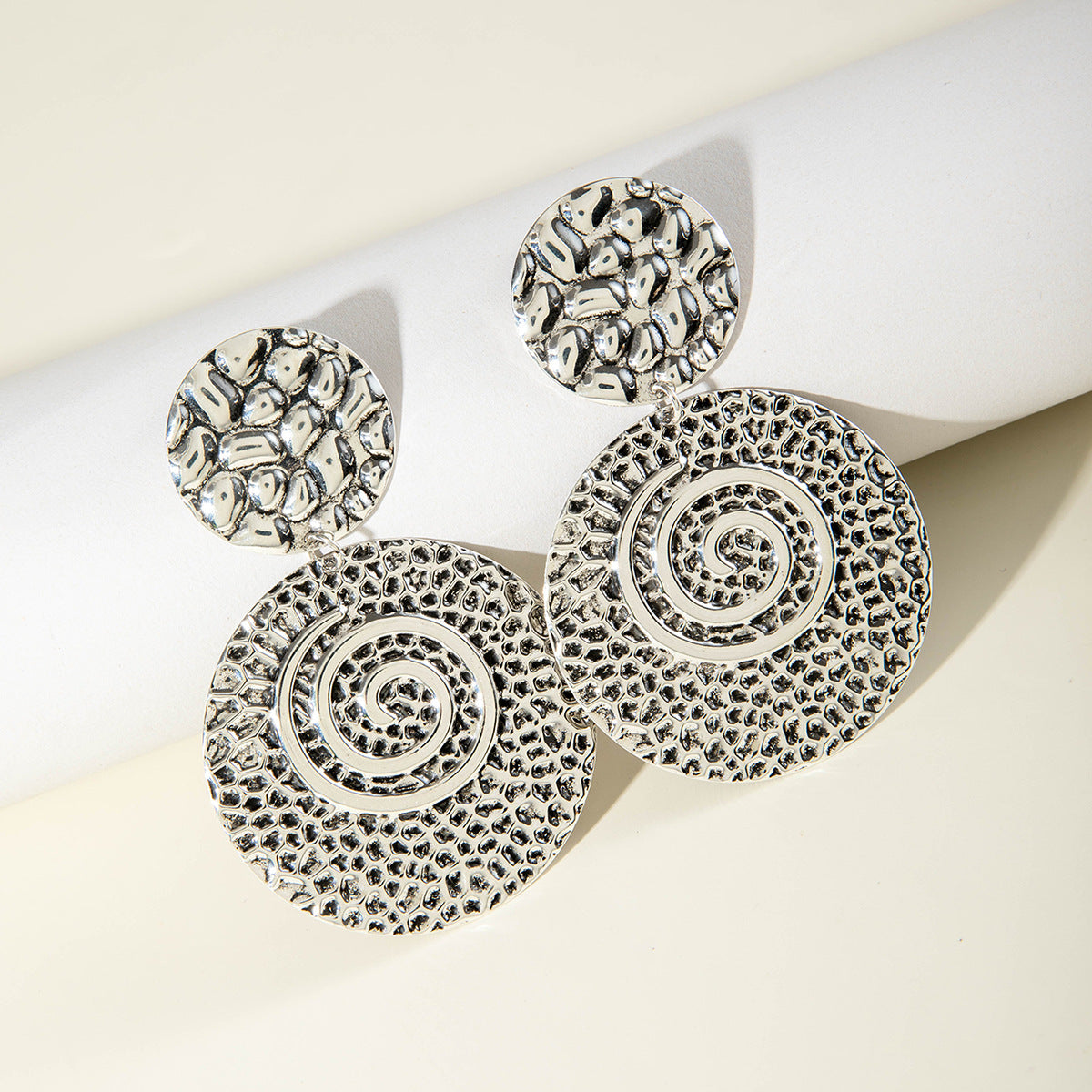 Wholesale Circular hollow crescent  Vintage Earrings