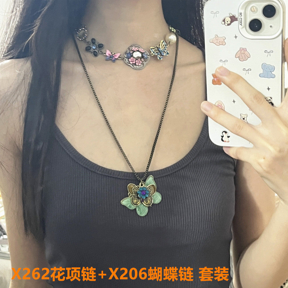Wholesale Accessories butterfly necklace women' s elegant ethnic style jewelry