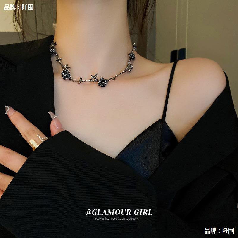 Wholesale Camellia flower necklace vintage clavicle chain