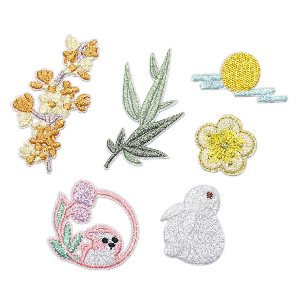 Wholesale Twill Embroidered Patches Rabbit Flower Moon Design DIY Craft Supply For Clothing Bags Towel Decoration