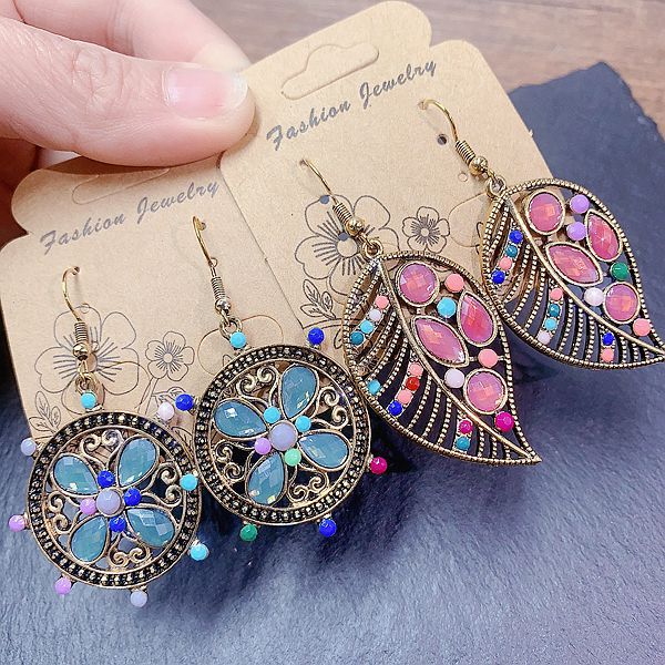 Wholesale Vintage Diamond-encrusted Light Luxury Carved Ethnic Style Earrings