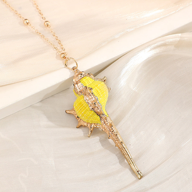 Wholesale Gold-edged Conch and Seashell Necklace