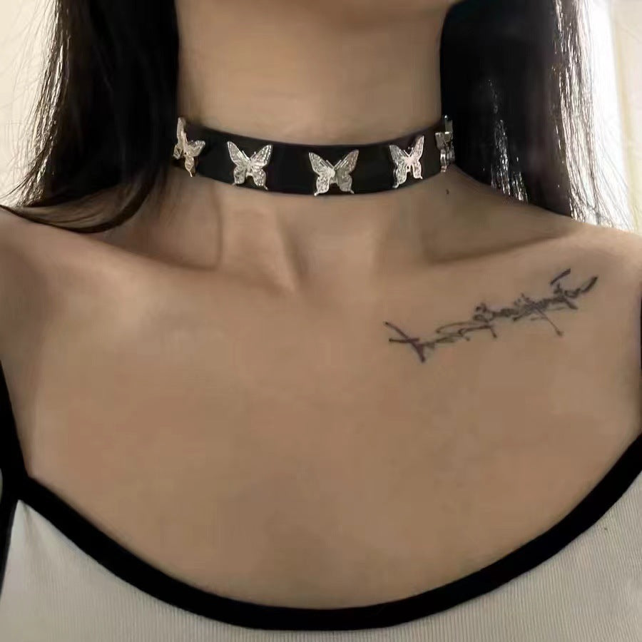 Wholesale New Retro Butterfly Style Rivet Leather Popular Punk Style Leather Bracelet