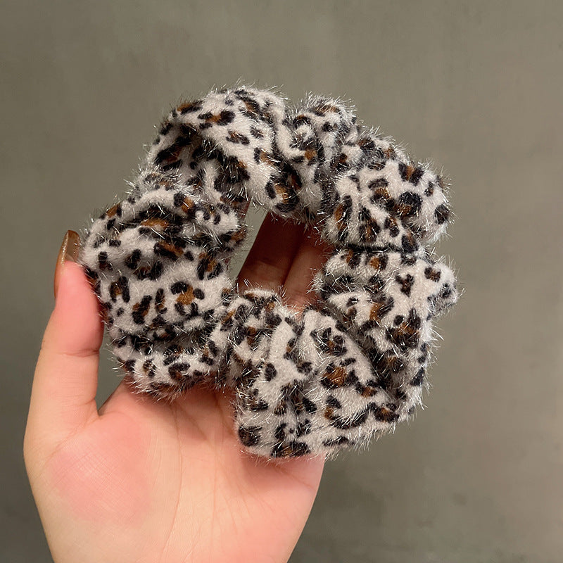 Wholesale Plush Leopard Print Hair Loops