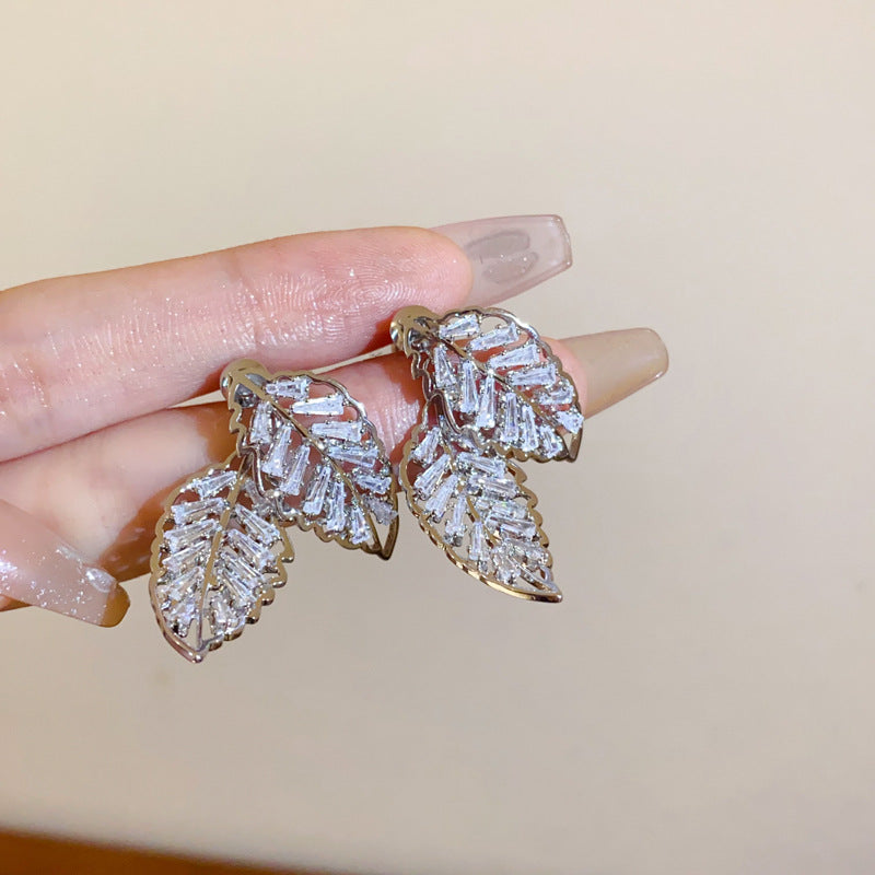 Wholesale Diamond Butterfly Flower Five Pointed Star Tassel Alloy Earrings