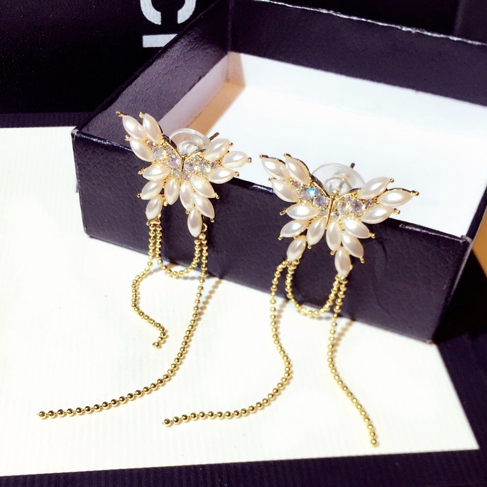 Wholesale Long Imitation Pearl Butterfly Tassel Copper Stud Earrings