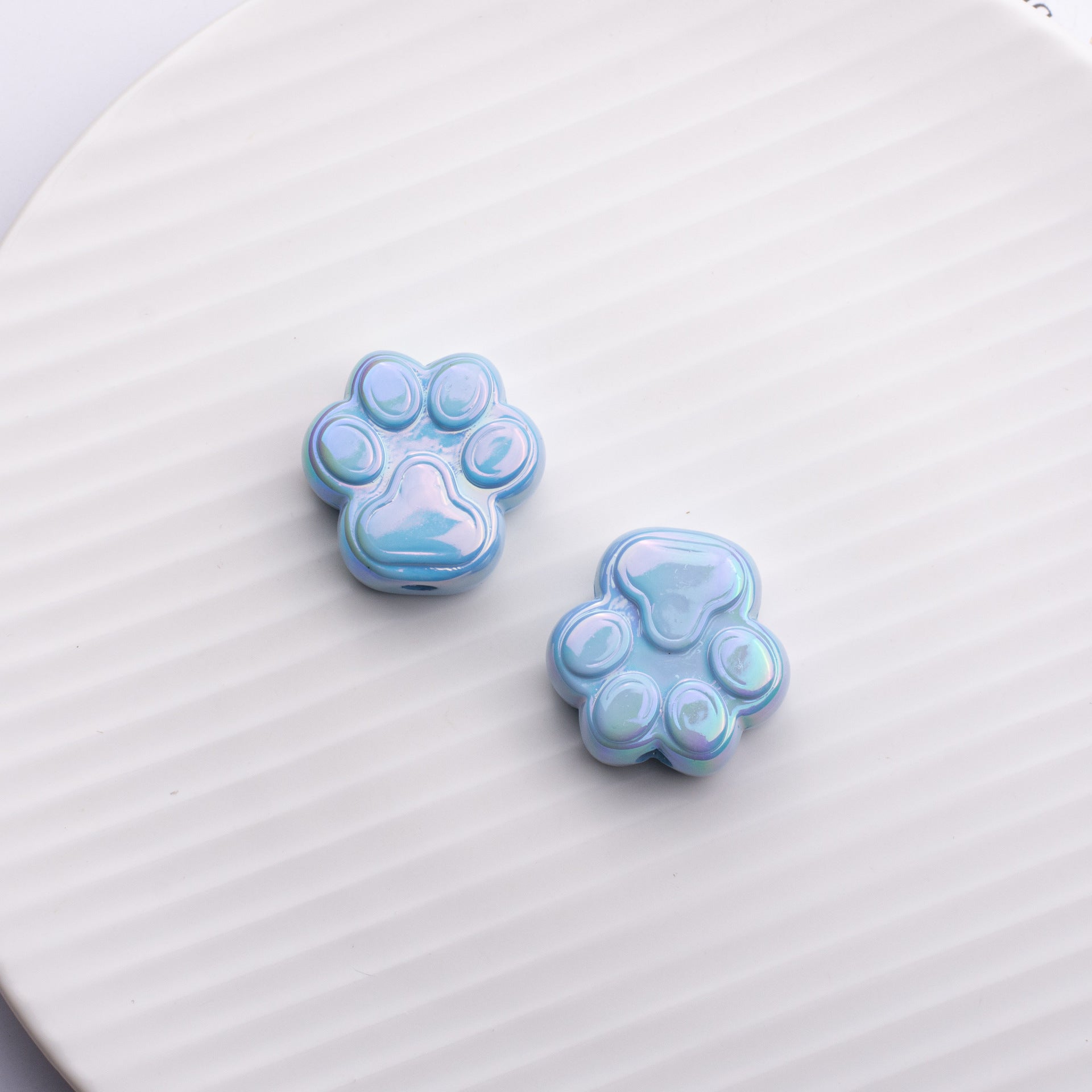 Wholesale Cat Claw Colorful UV Plated Acrylic Straight Hole Loose Beads