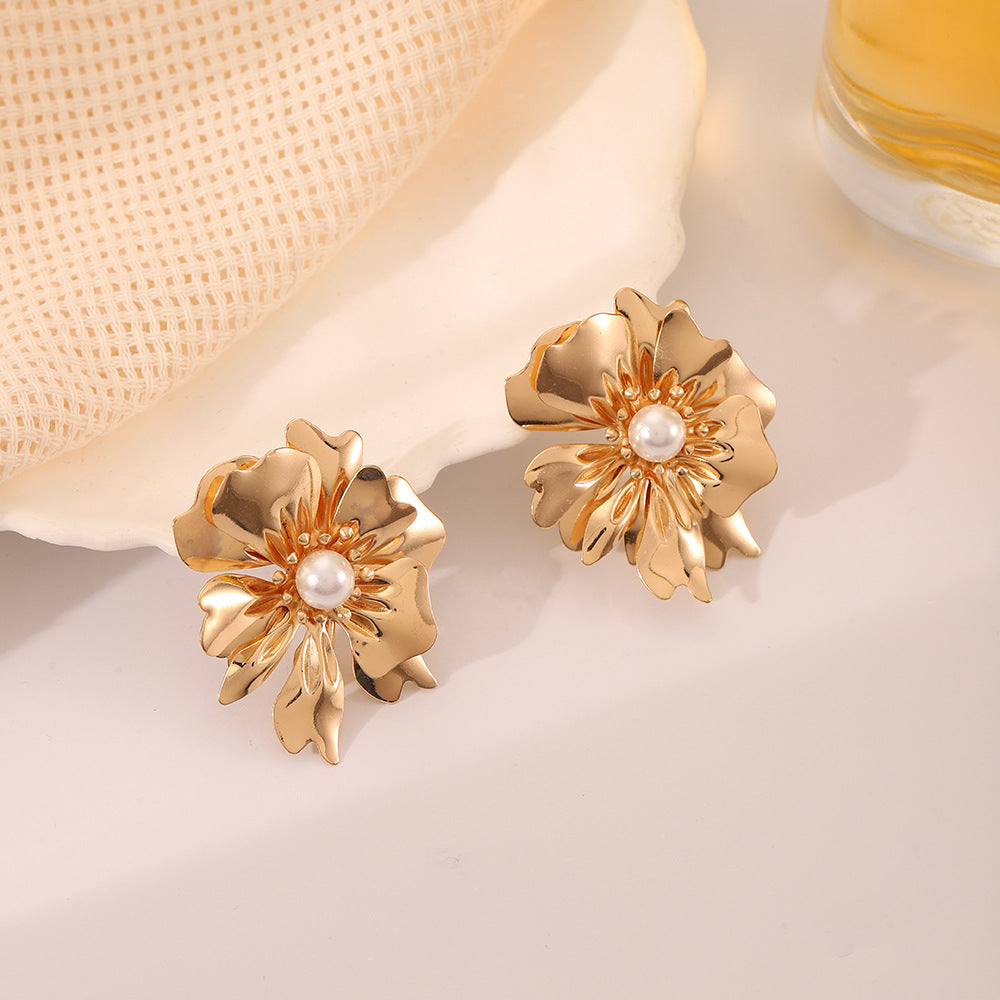 Wholesale All-match Metal Style Double-layer Flower Pearl Earrings