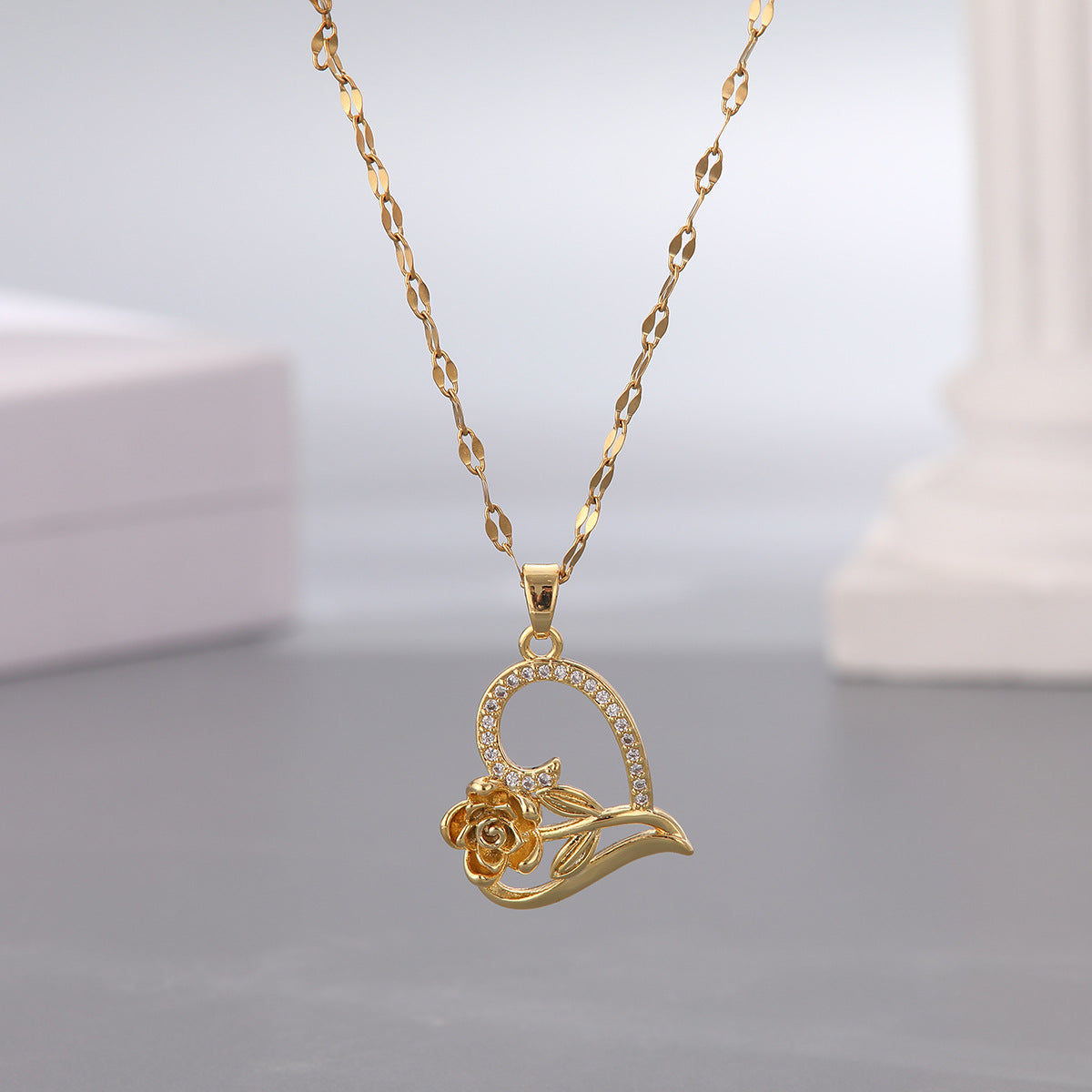 Wholesale Mother's Day Heart Shaped Rose Necklace