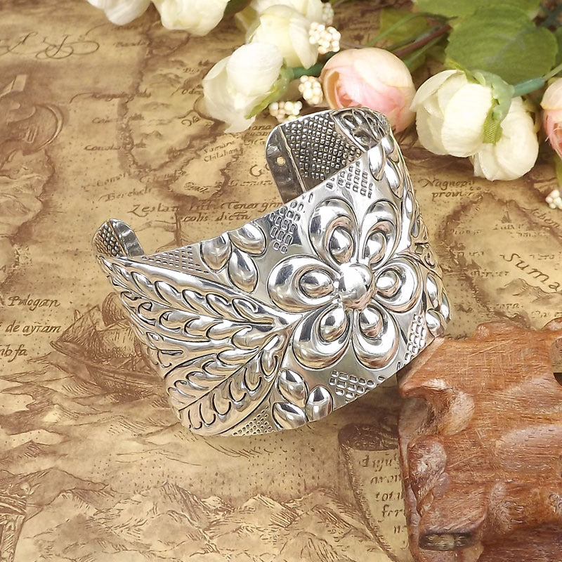 Wholesale Retro Ethnic Style Peony Wide Bracelet