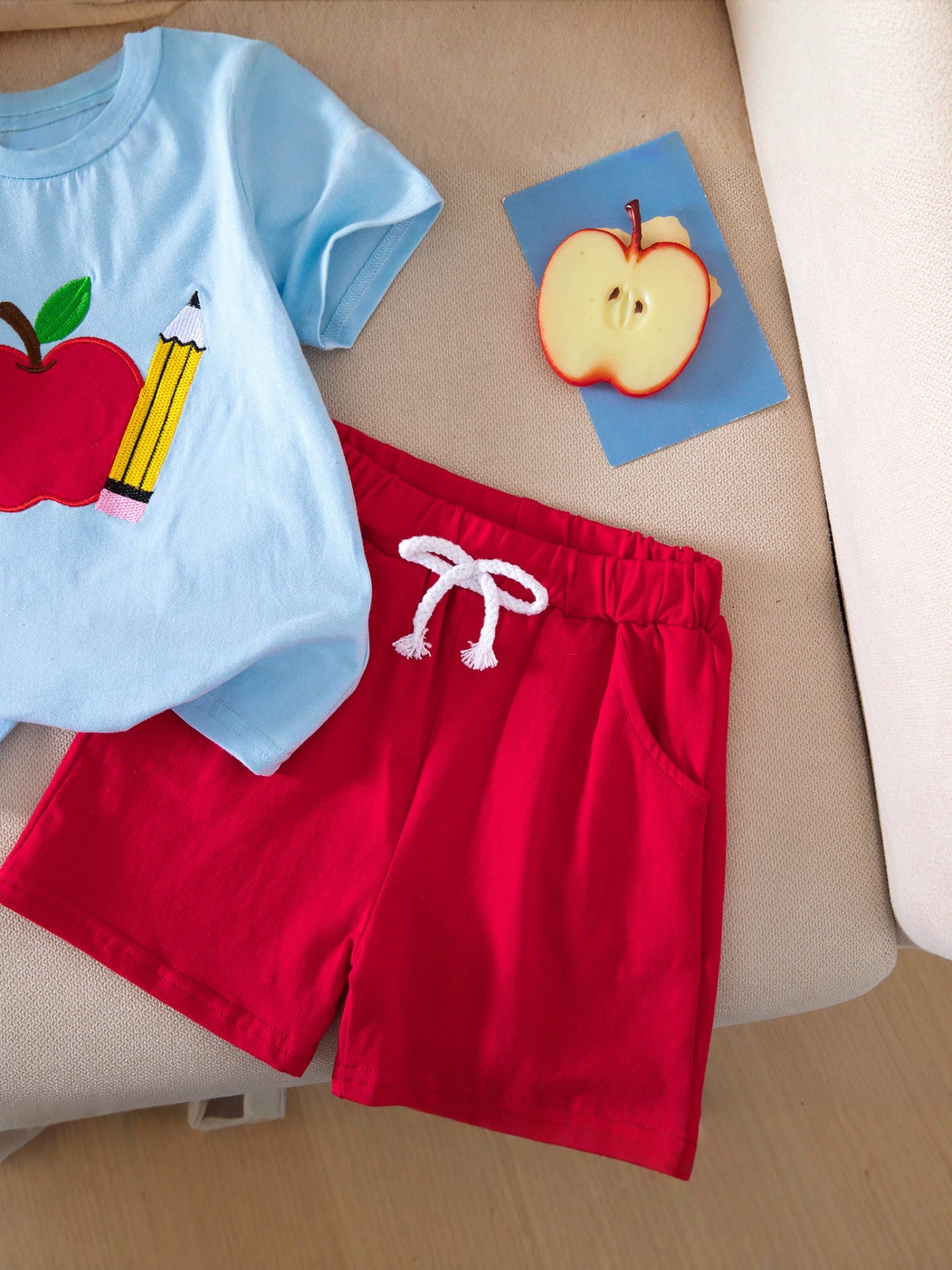 Wholesale Fruit Print Girls Comfortable Summer Two Piece Outfit Short Sleeve Top And Pants Casual Gift For 3 8 Years