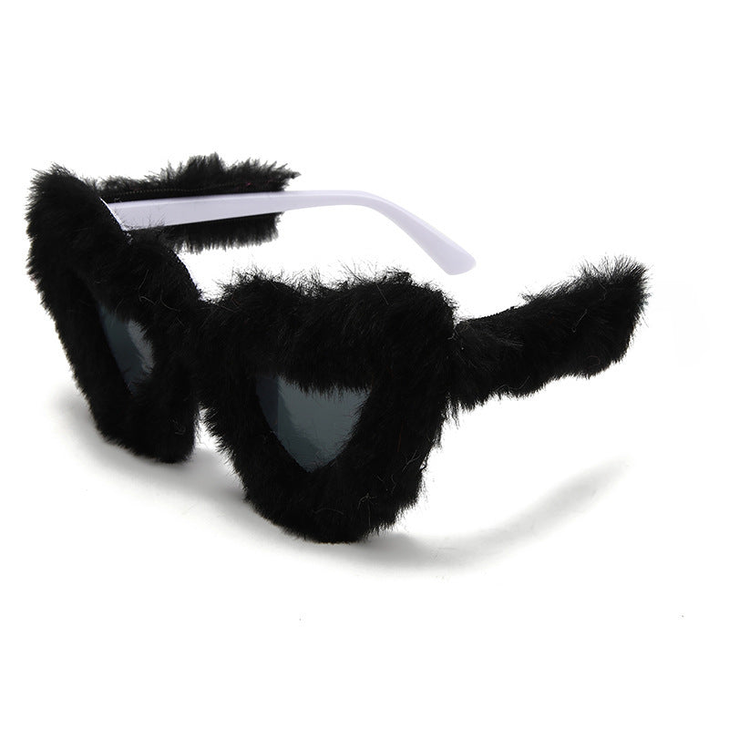 Wholesale new fashion glasses plush lovely sunglasses peach heart ball party funny heart sunglasses