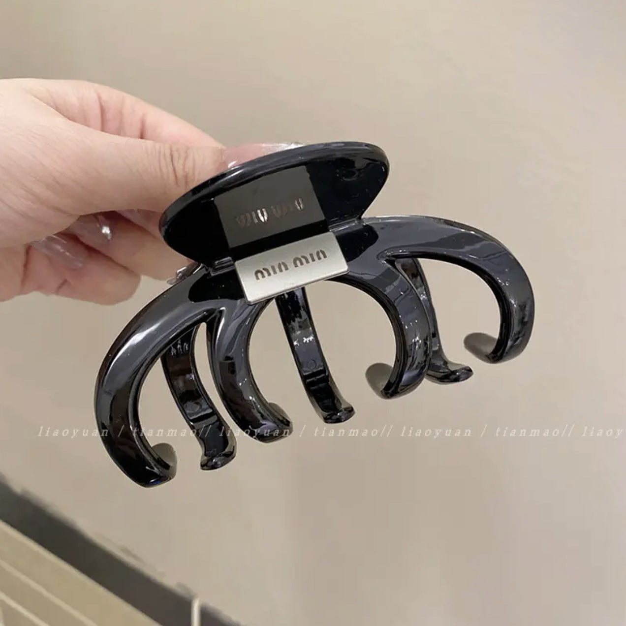 Colorful large hair clip acrylic shark clip