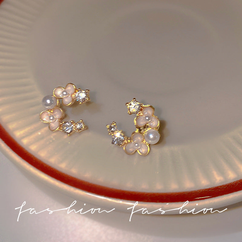 Wholesale Mini Pearl Flower Alloy Earrings