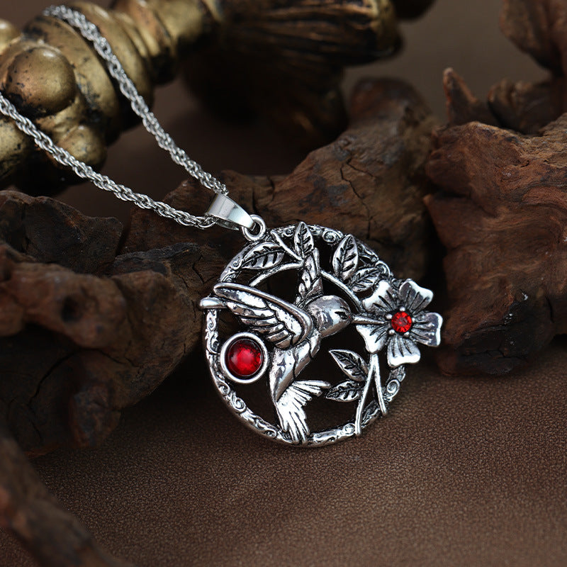 Wholesale Retro round hollowed out antique silver circle pendant necklace