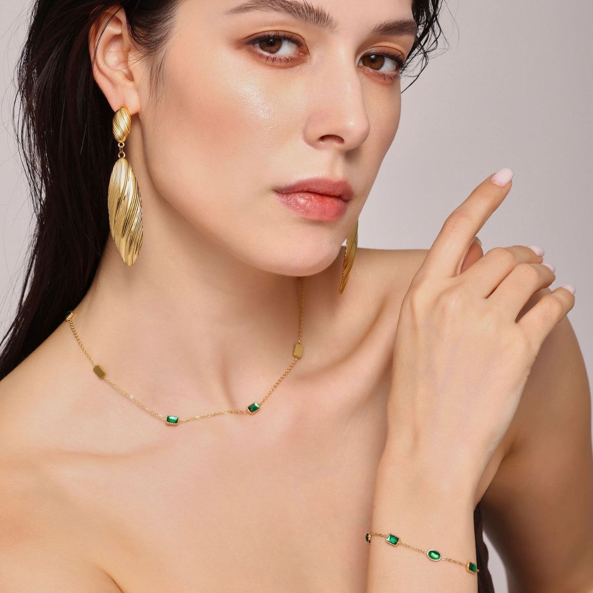 Wholesale Zircon Necklace suit Niche Temperament Ladies Accessories