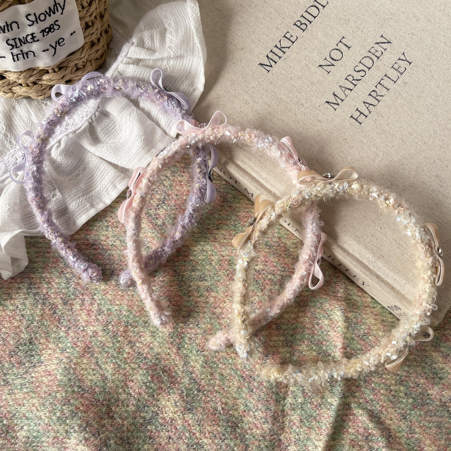 Wholesale Dreamy plush bow sweet atmosphere velvet bow tie headband