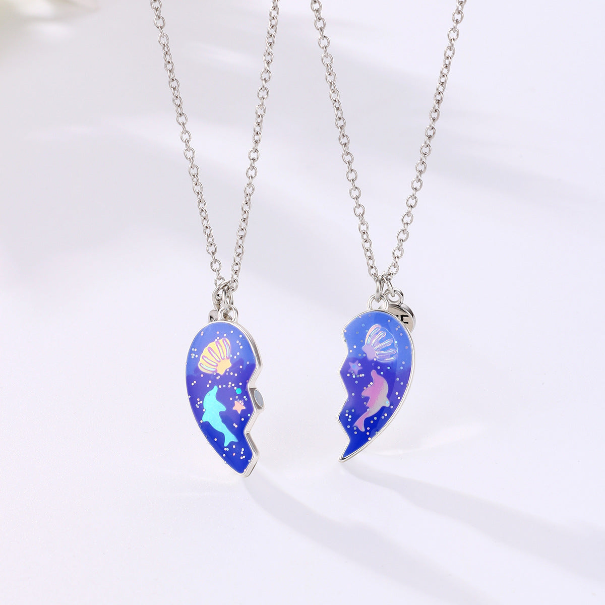 Wholesale children' s love dolphin shell clavicle chain BFF good friend magnetic necklace
