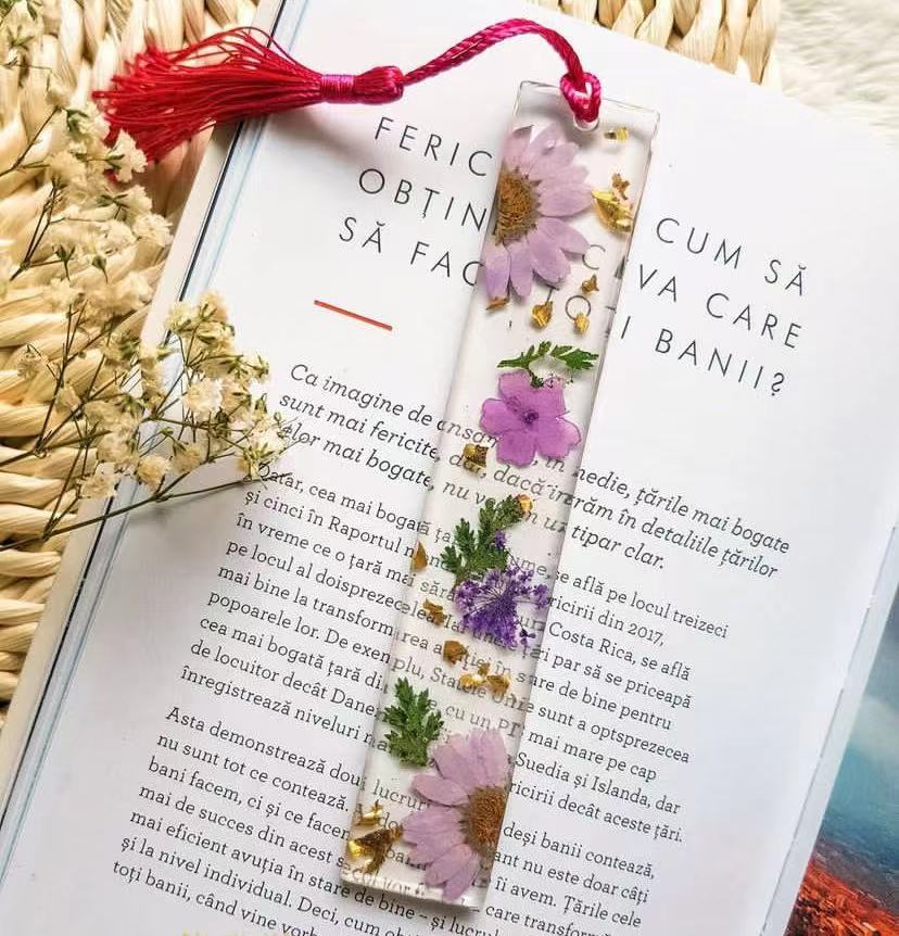 Wholesale Creative Real Flower Daisy Epoxy Transparent Tassel Dried Flower DIY Bookmark