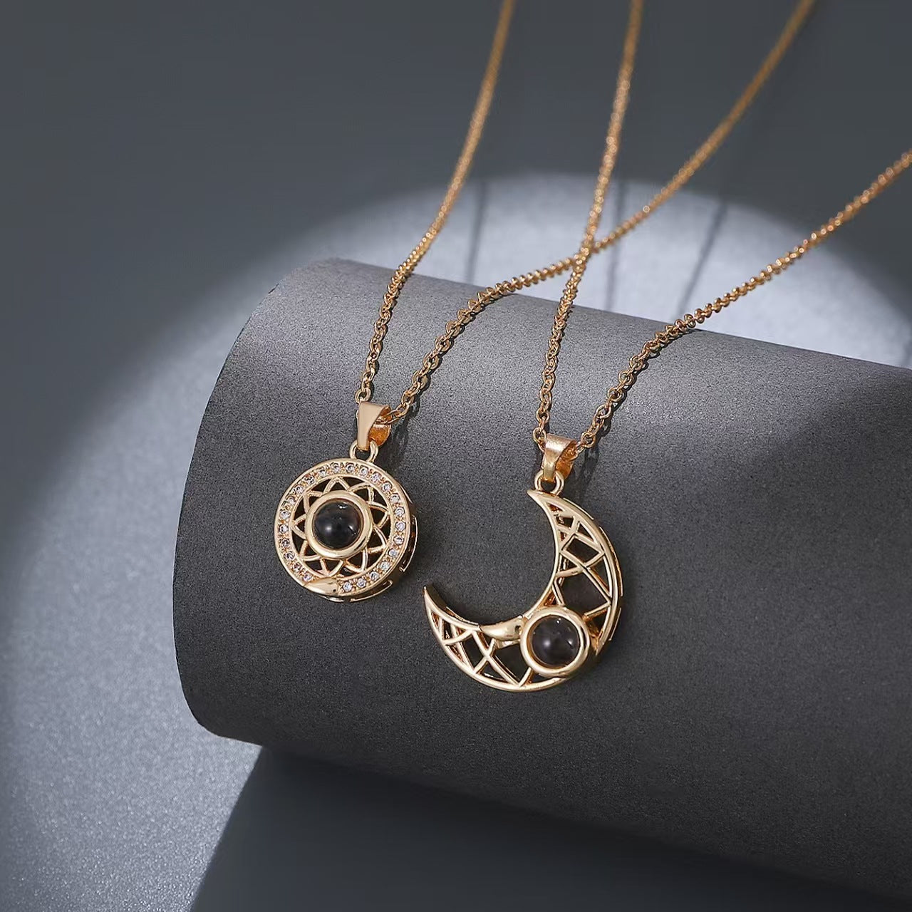Wholesale Magnetic Sun Moon Lovers Copper Necklace Set
