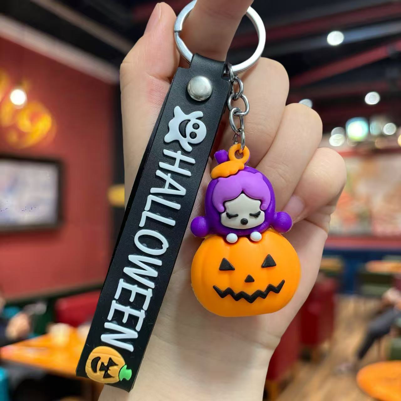Wholesale  cartoon keychain