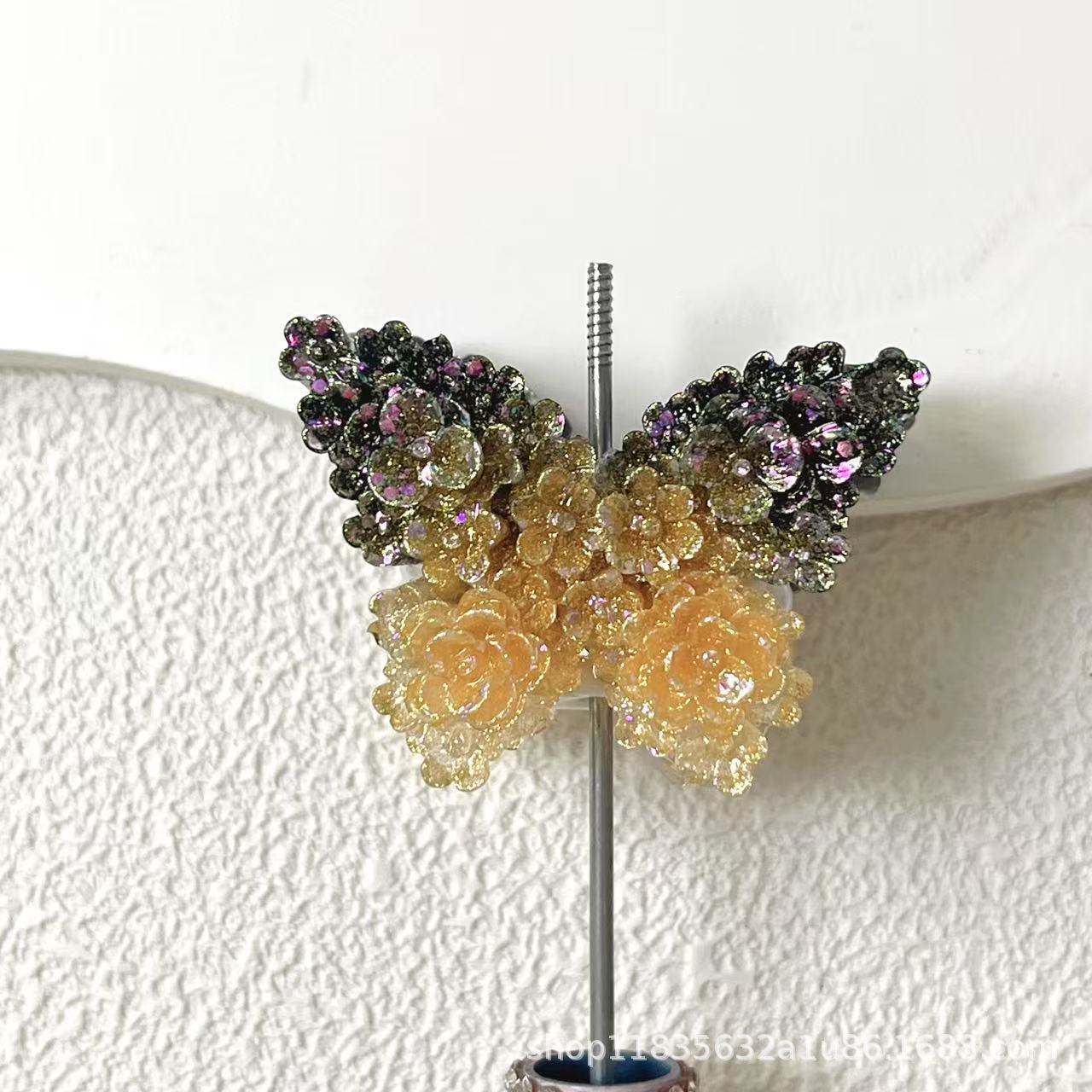 Wholesale 10pcs colored butterfly sugar beads