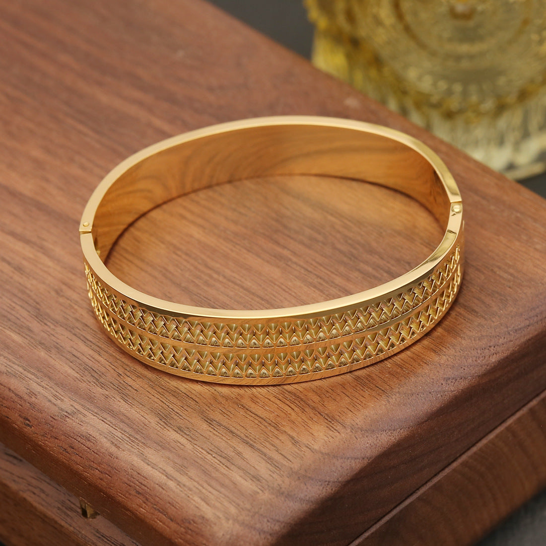 Wholesale Eye Snake Vintage Turquoise Stainless Steel Bracelet