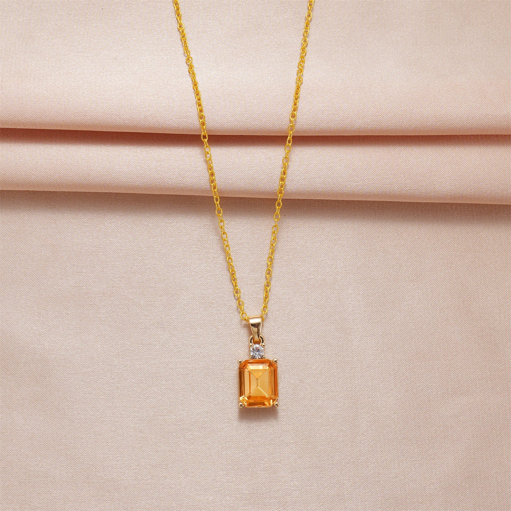 Wholesale Sugar Crystal Necklace