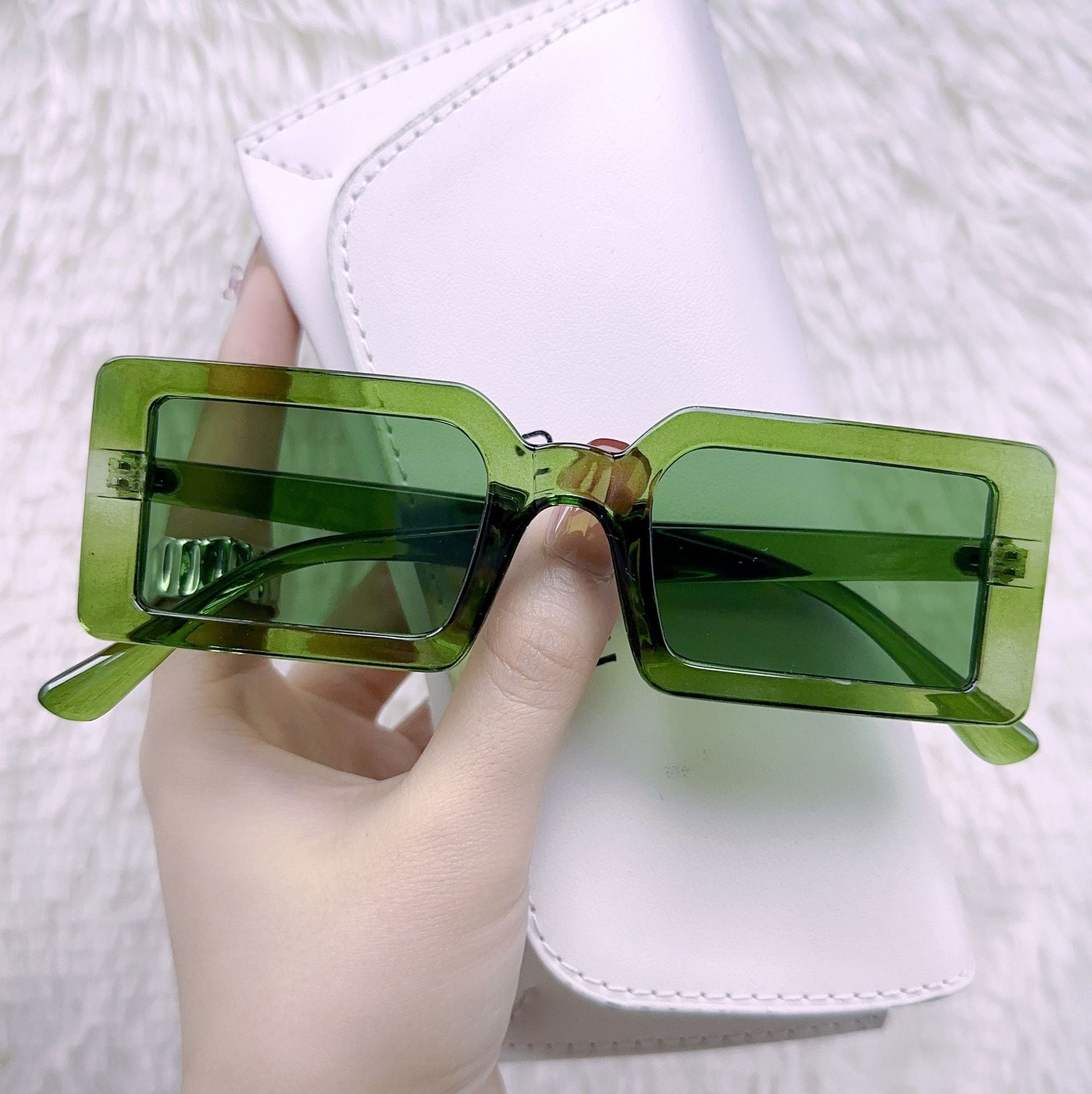 Gafas de sol de PC de marco cuadrado pequeño al por mayor