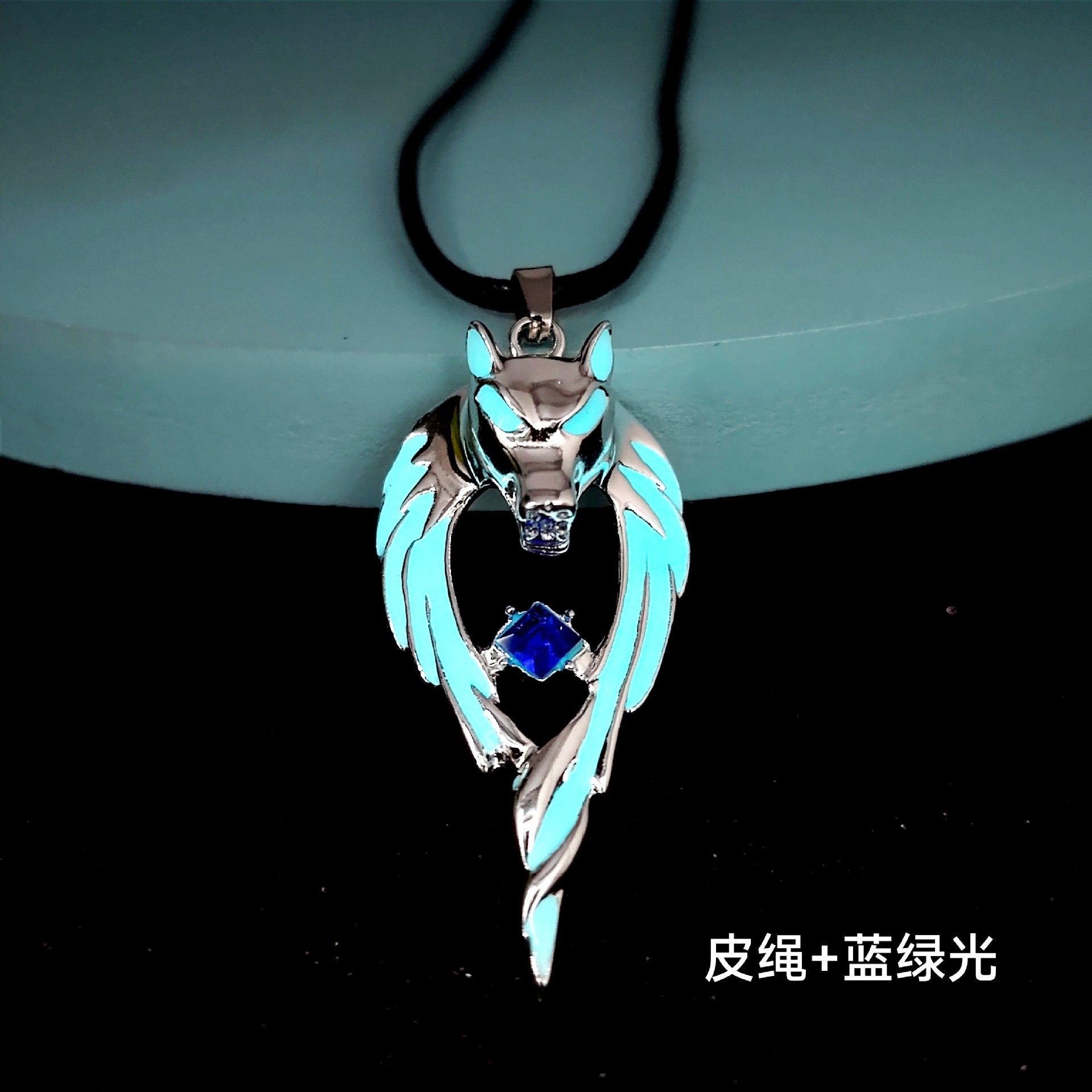 Wholesale Luminous Wolf Totem Wolf King Luminous Necklace