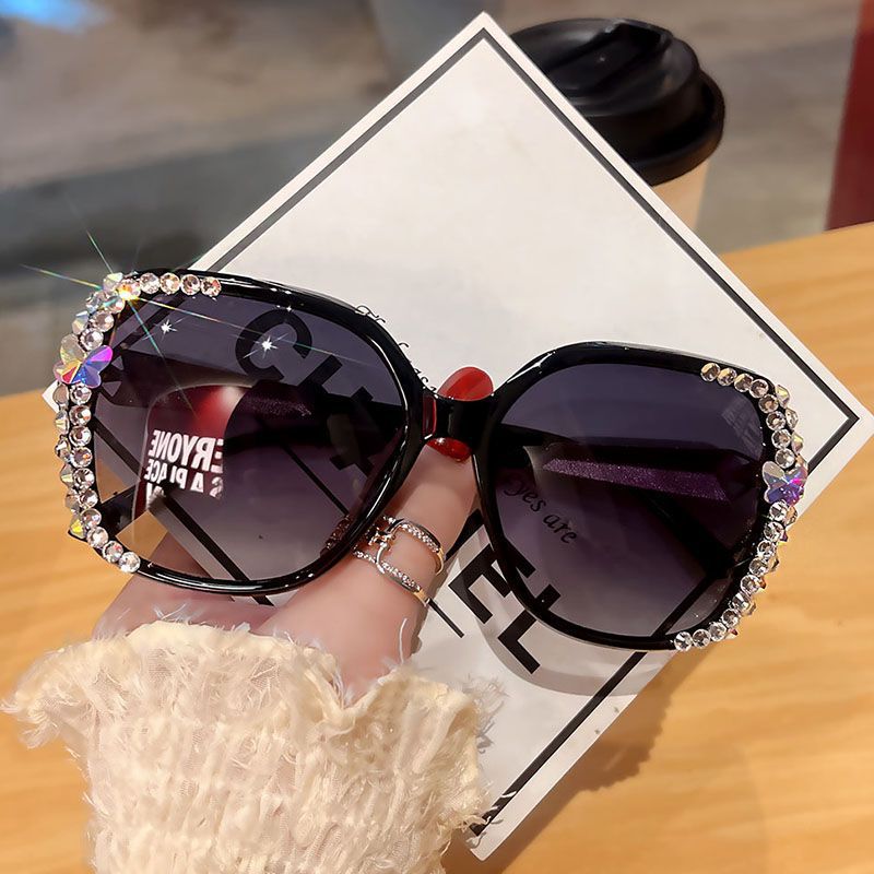 Wholesale women's diamond studded polarized sunglasses